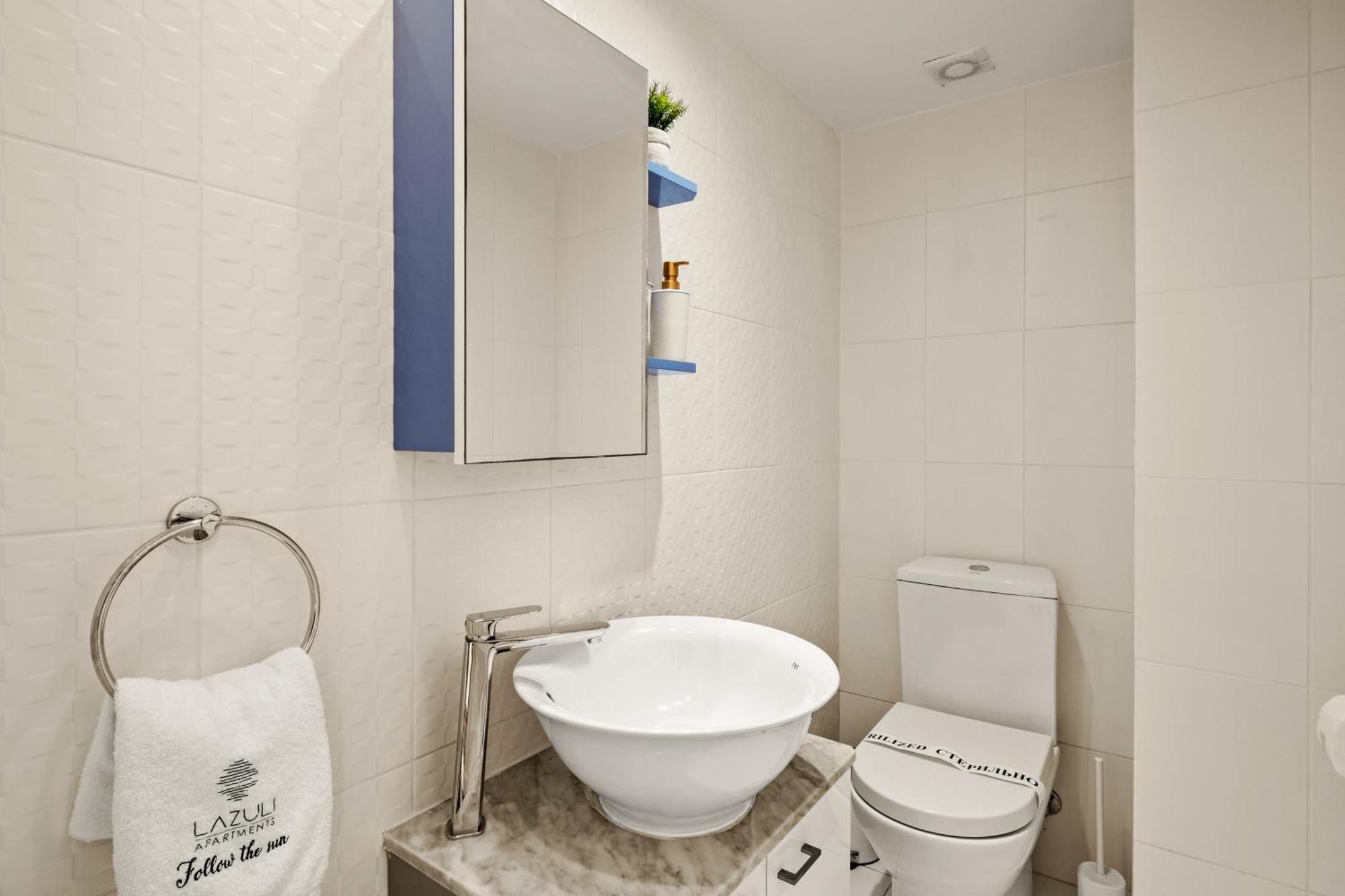Lazuli Sea View Beachfront Ap 254 Larnaca Exterior photo